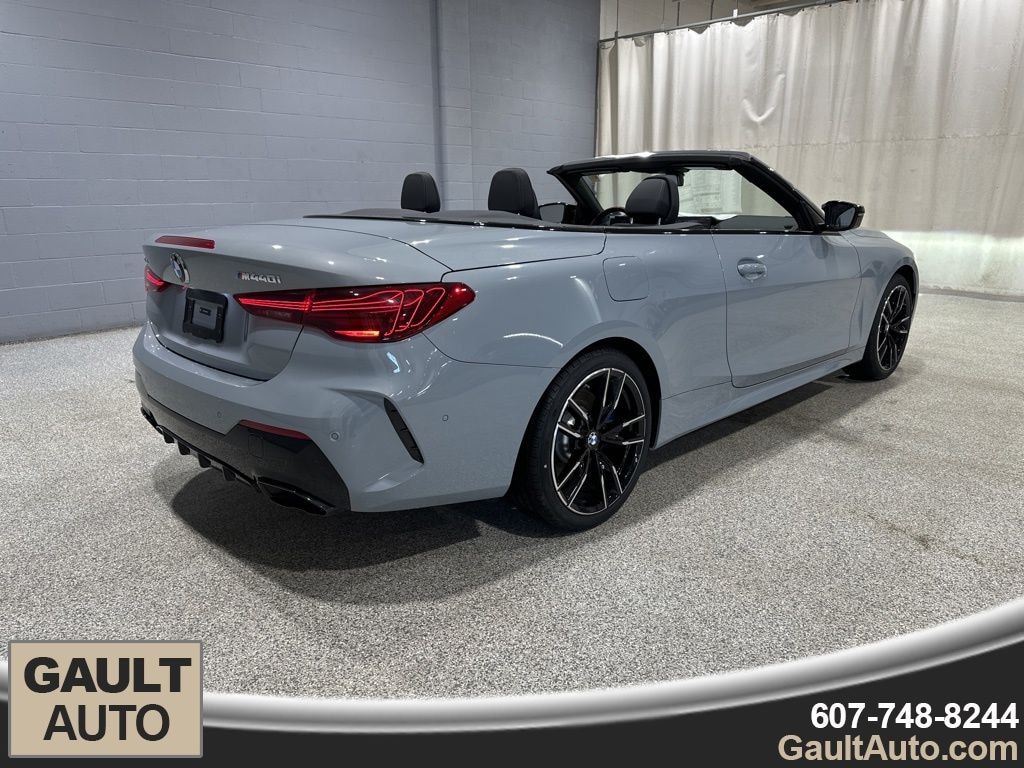 New 2026 BMW M440i xDrive Convertible
