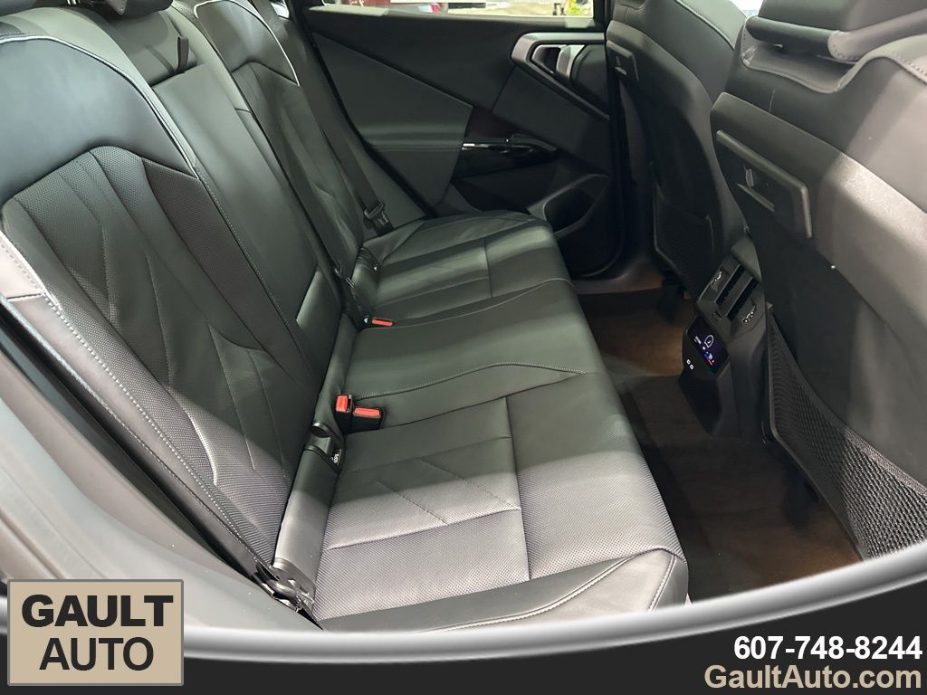 2026 BMW X3 30 - Photo 20