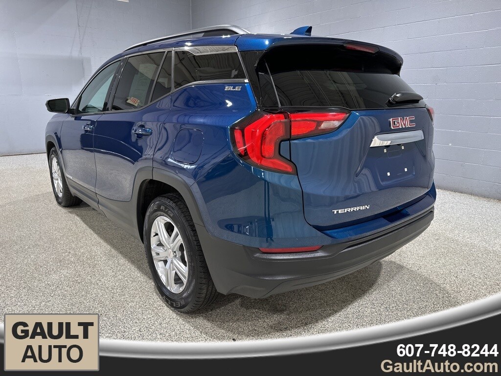 2020 Gmc Terrain SLE photo 3
