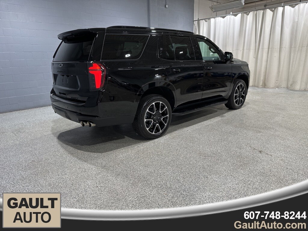 2025 Chevrolet Tahoe RST photo 3