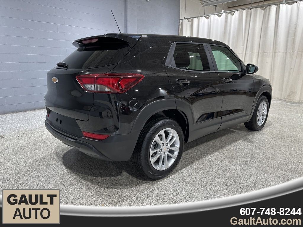 Used 2024 Chevrolet Trailblazer LS SUV