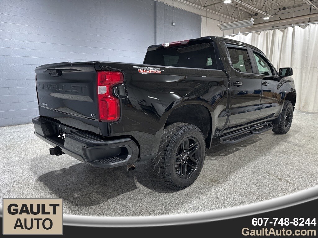 2022 Chevrolet Silverado 1500 LT Trail Boss photo 2