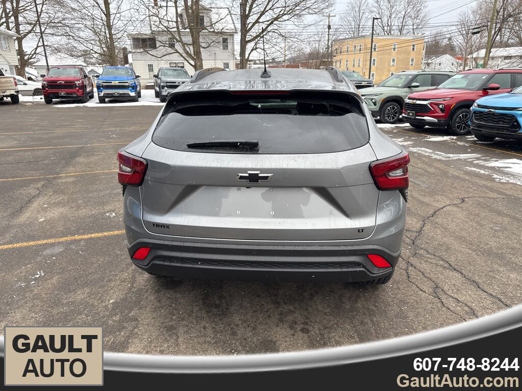 New 2026 Chevrolet Trax LT SUV
