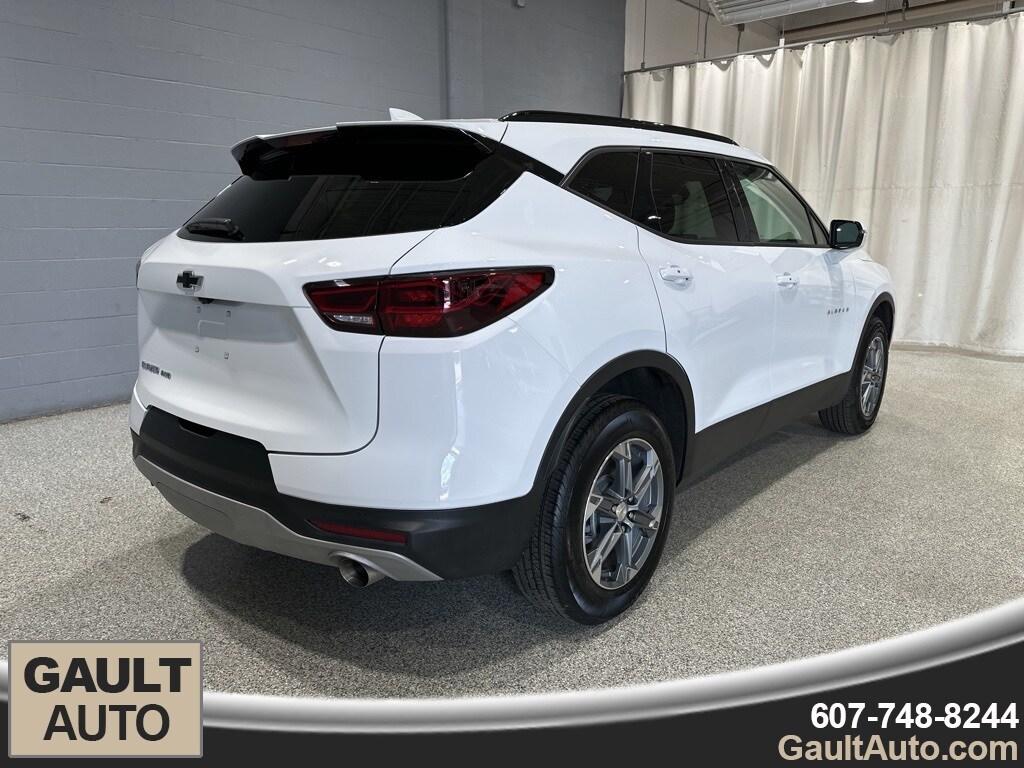 2025 Chevrolet Blazer 3LT photo 3