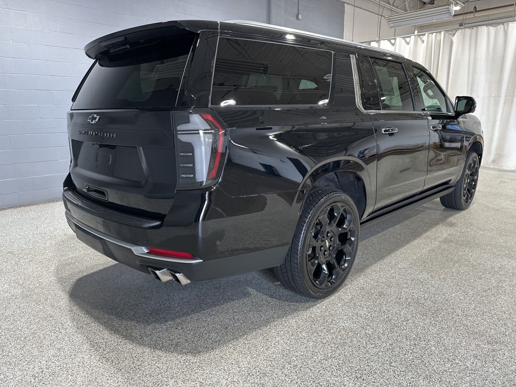 Used 2025 Chevrolet Suburban High Country SUV