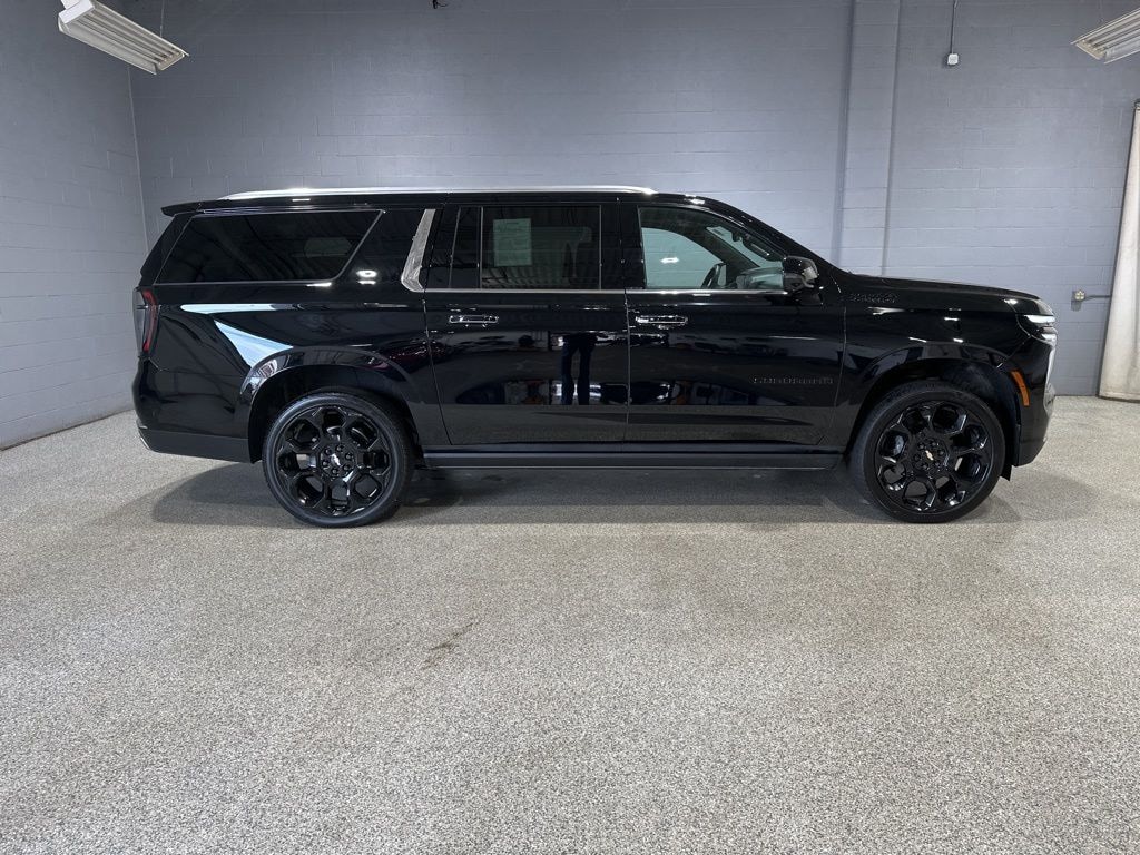 Used 2025 Chevrolet Suburban High Country SUV