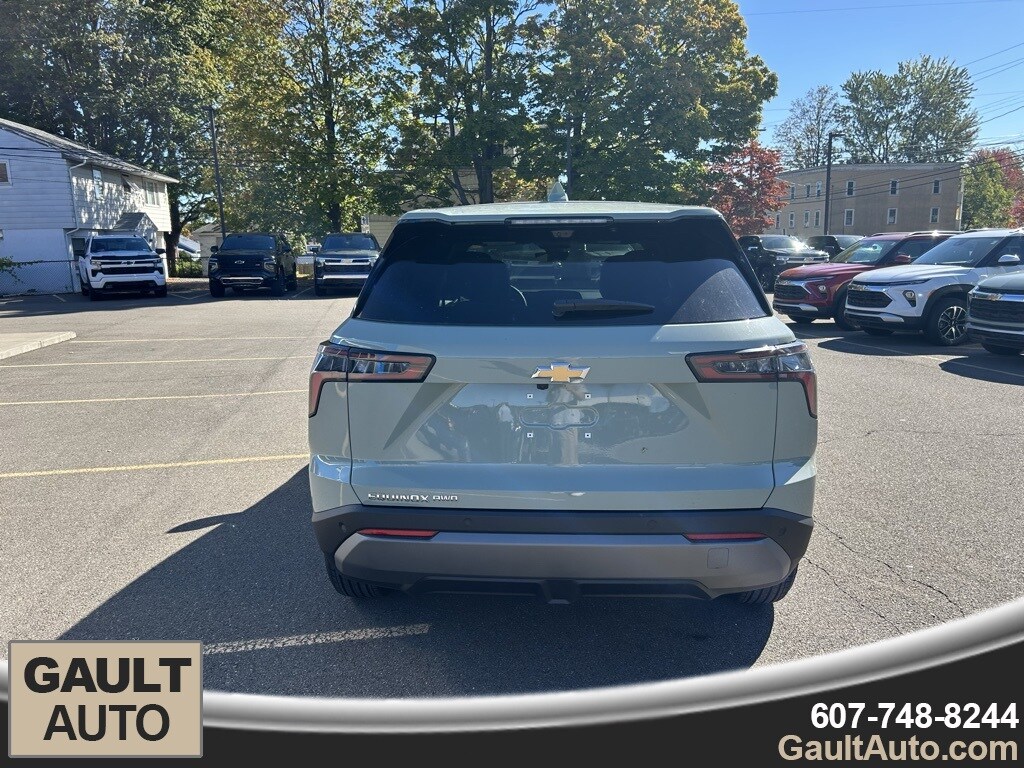2026 Chevrolet Equinox LT photo 3
