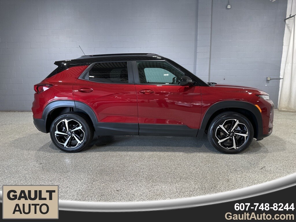 2023 Chevrolet Trailblazer RS photo 2