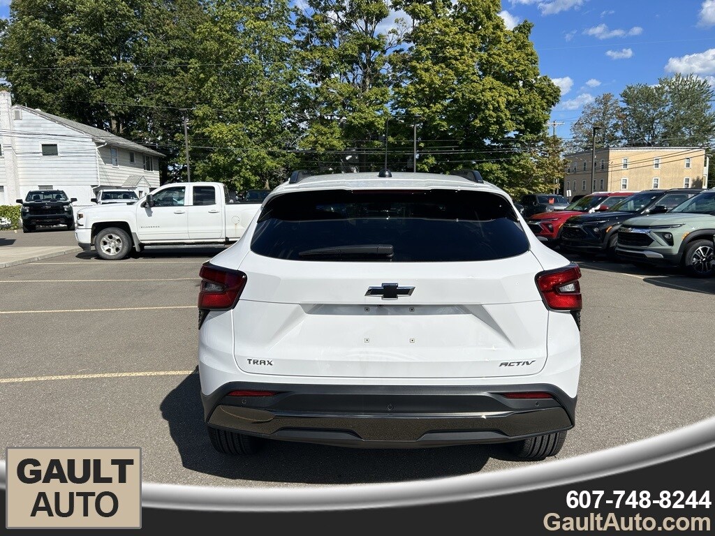 2025 Chevrolet Trax ACTIV photo 4