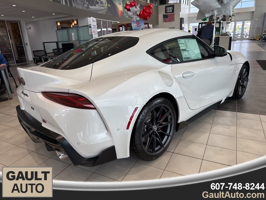 2026 Toyota Supra 3.0 Premium photo 3