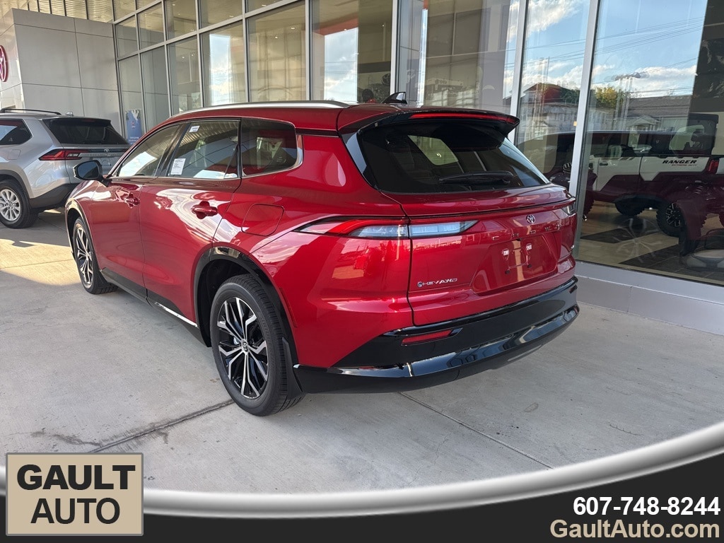 New 2025 Toyota Crown Signia XLE SUV