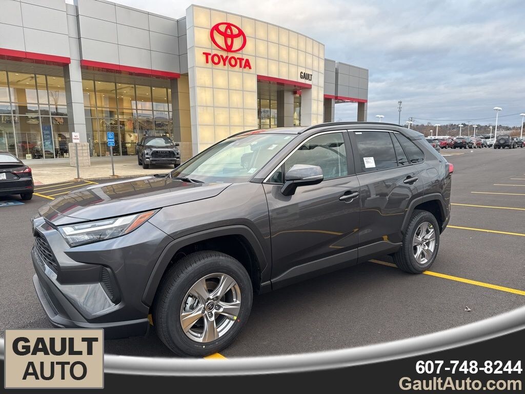 New 2025 Toyota RAV4 XLE SUV