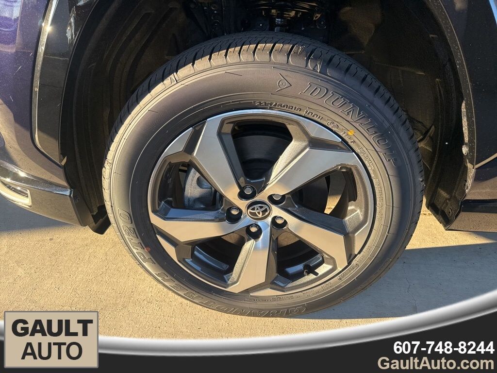 New 2025 Toyota RAV4 Plug-In Hybrid SE SUV