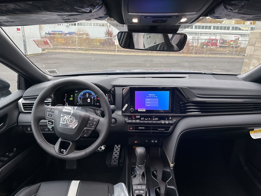 2026 Toyota Camry SE - Photo 8