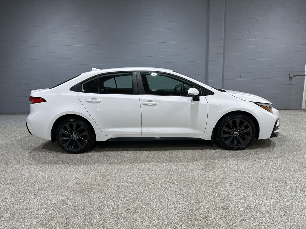 Used 2023 Toyota Corolla SE Sedan
