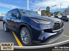 2025 Toyota Highlander Hybrid Platinum SUV