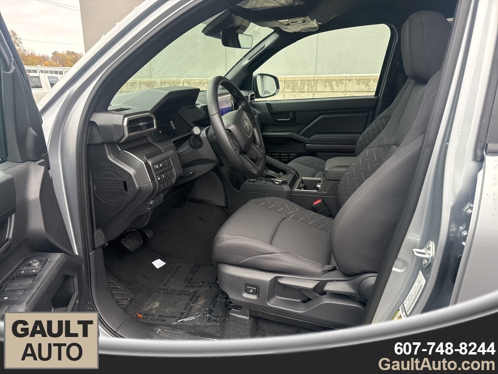 New 2025 Toyota Tacoma SR5 Truck