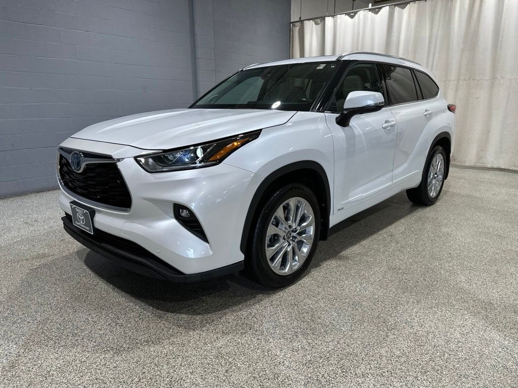 Used 2023 Toyota Highlander Hybrid Limited SUV