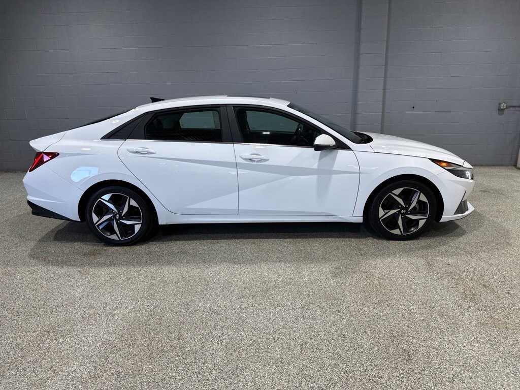 Used 2023 Hyundai Elantra Hybrid Limited Sedan