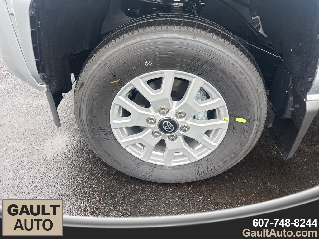 New 2025 Toyota Tacoma SR5 Truck