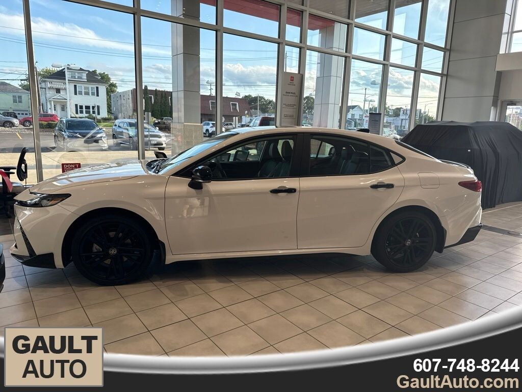New 2026 Toyota Camry SE Nightshade Sedan