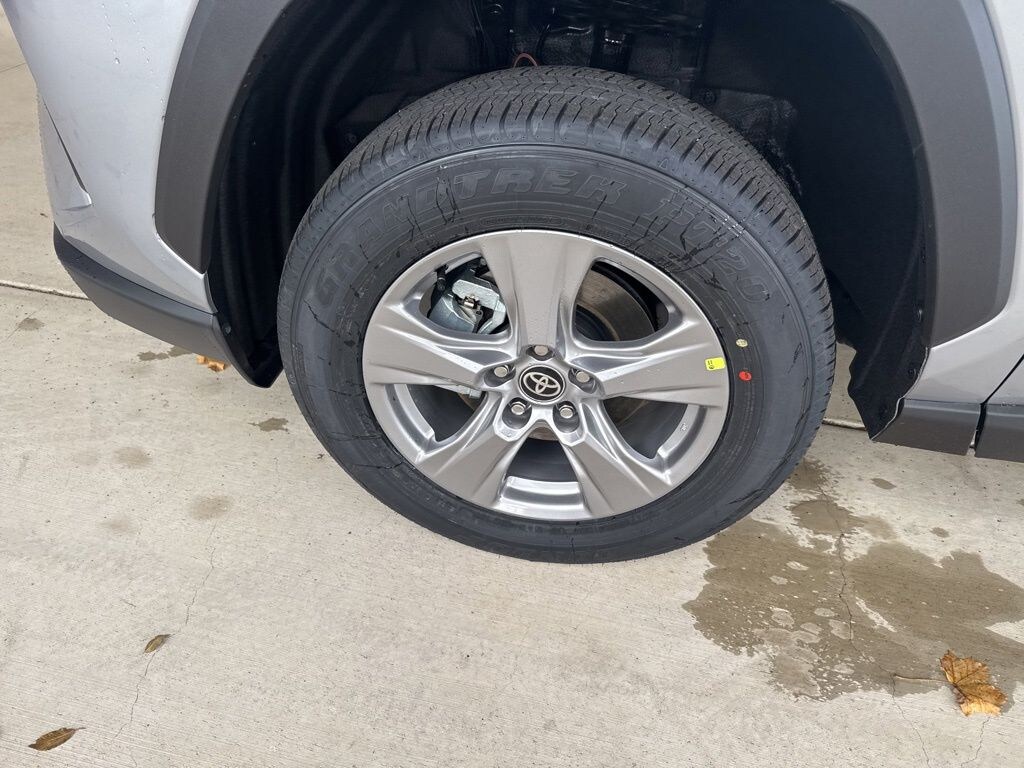 New 2025 Toyota RAV4 XLE SUV