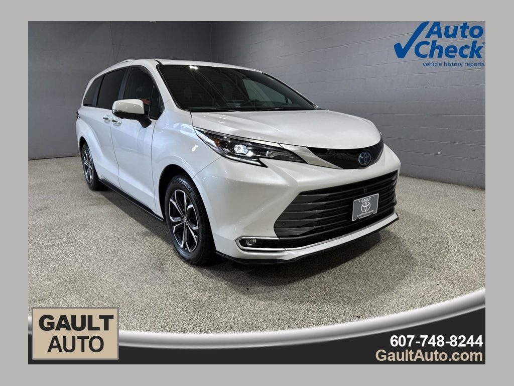 Used 2025 Toyota Sienna Platinum Minivan/Van