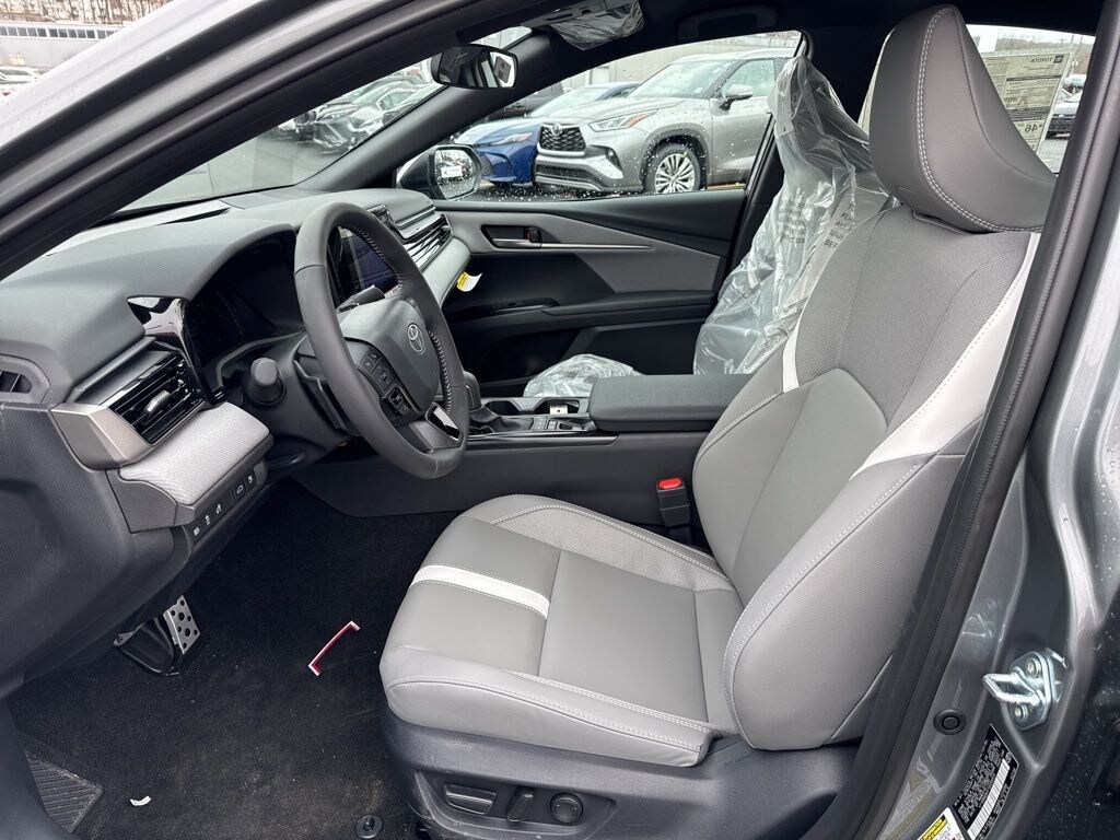 New 2026 Toyota Camry SE Sedan