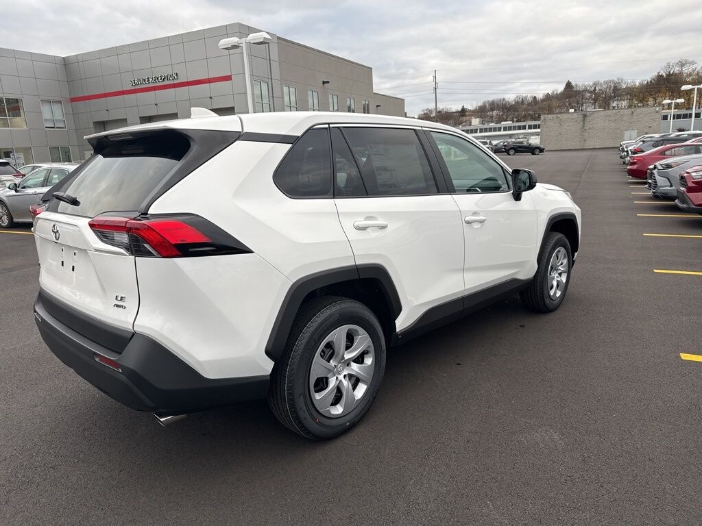 New 2025 Toyota RAV4 LE SUV