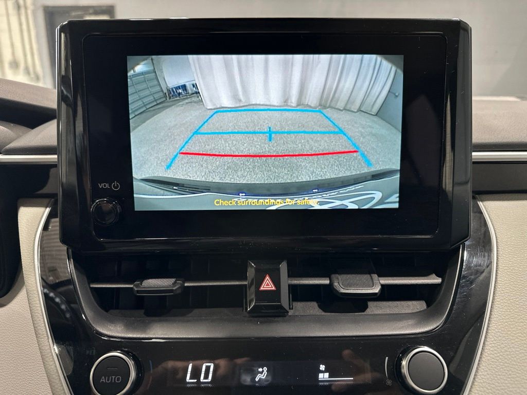 2026 Toyota Corolla LE - Photo 10