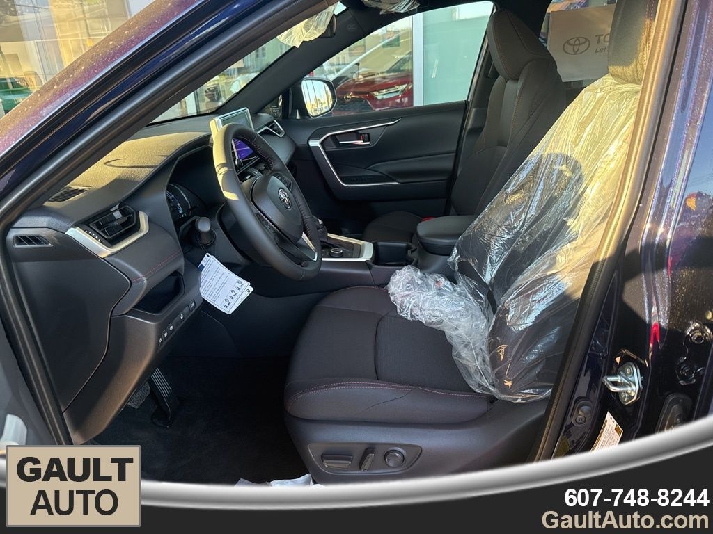 New 2025 Toyota RAV4 Plug-In Hybrid SE SUV