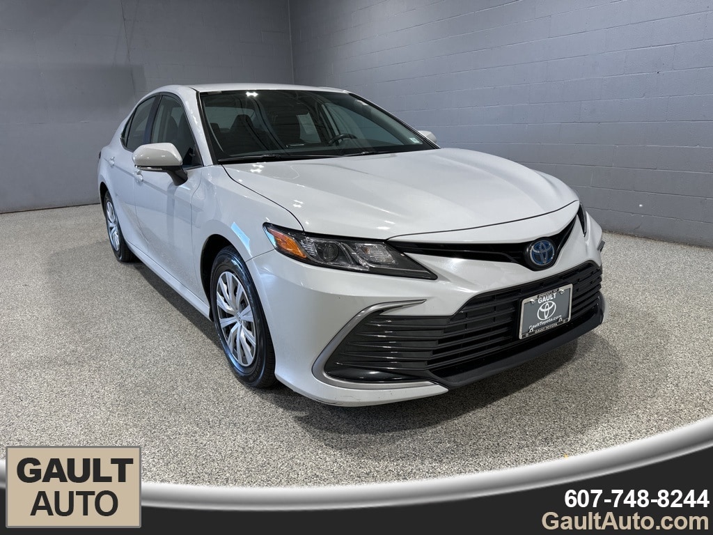 Used 2022 Toyota Camry Hybrid LE Sedan