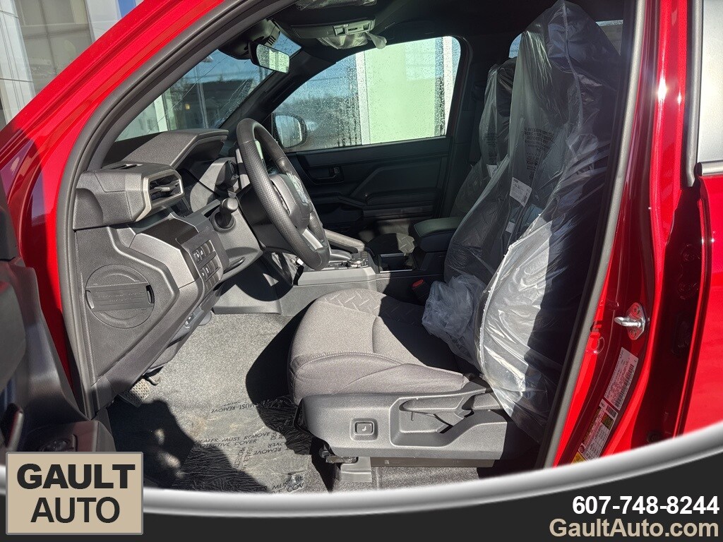 New 2025 Toyota Tacoma SR5 Truck