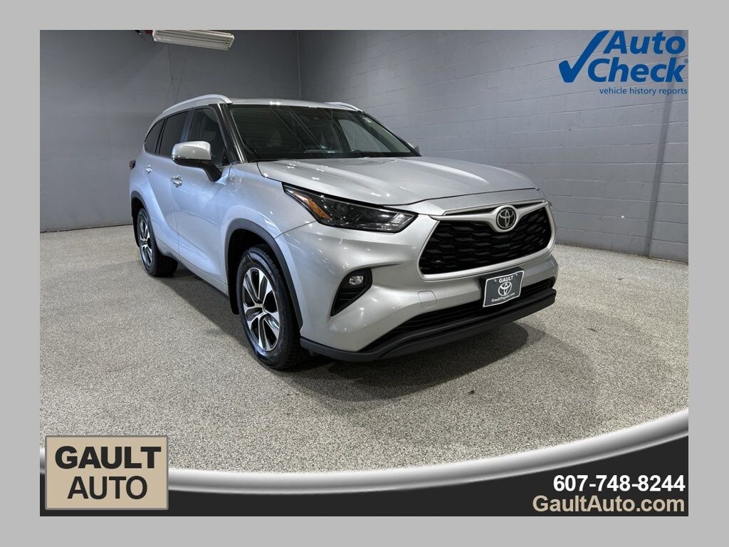 Used 2023 Toyota Highlander XLE SUV