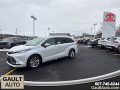 2025 Toyota Sienna Limited Minivan/Van