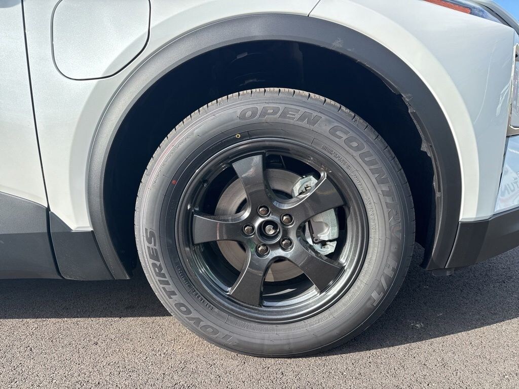 New 2026 Toyota C-HR SE SUV