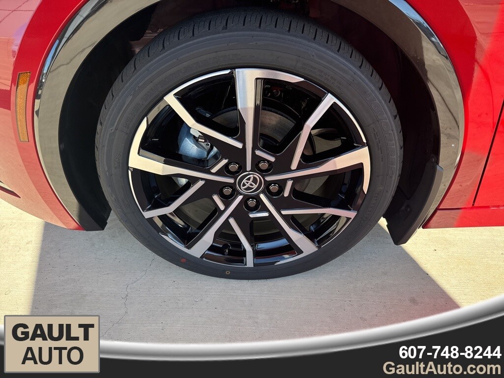 2026 Toyota Prius Plug-in Hybrid XSE photo 2