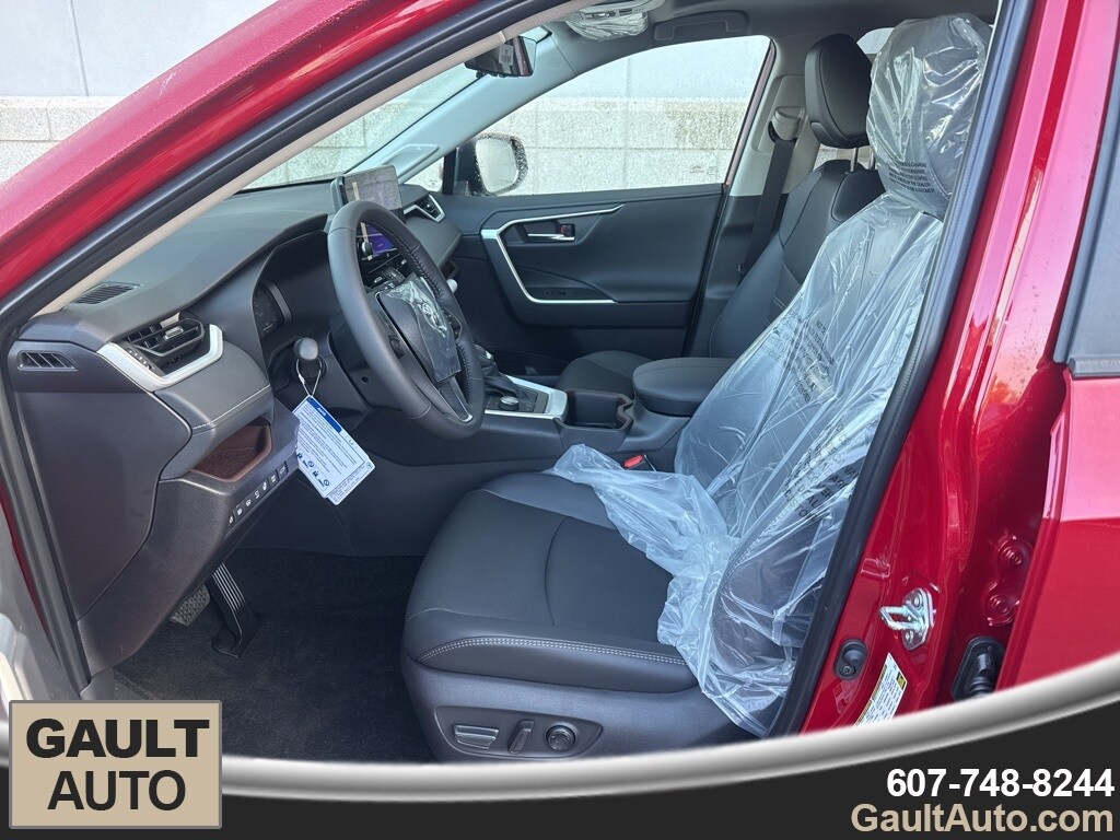 2025 Toyota RAV4 Limited photo 4