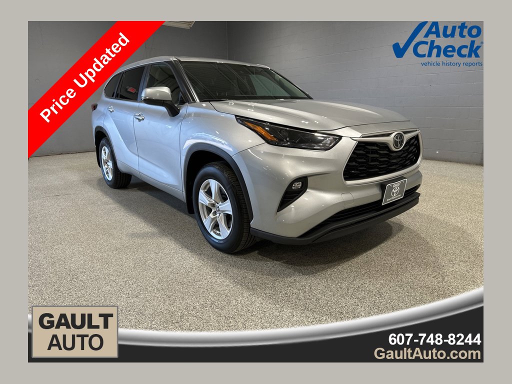 Used 2023 Toyota Highlander LE SUV