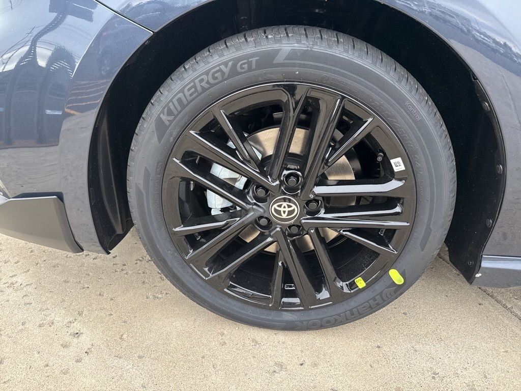 New 2026 Toyota Camry SE Sedan