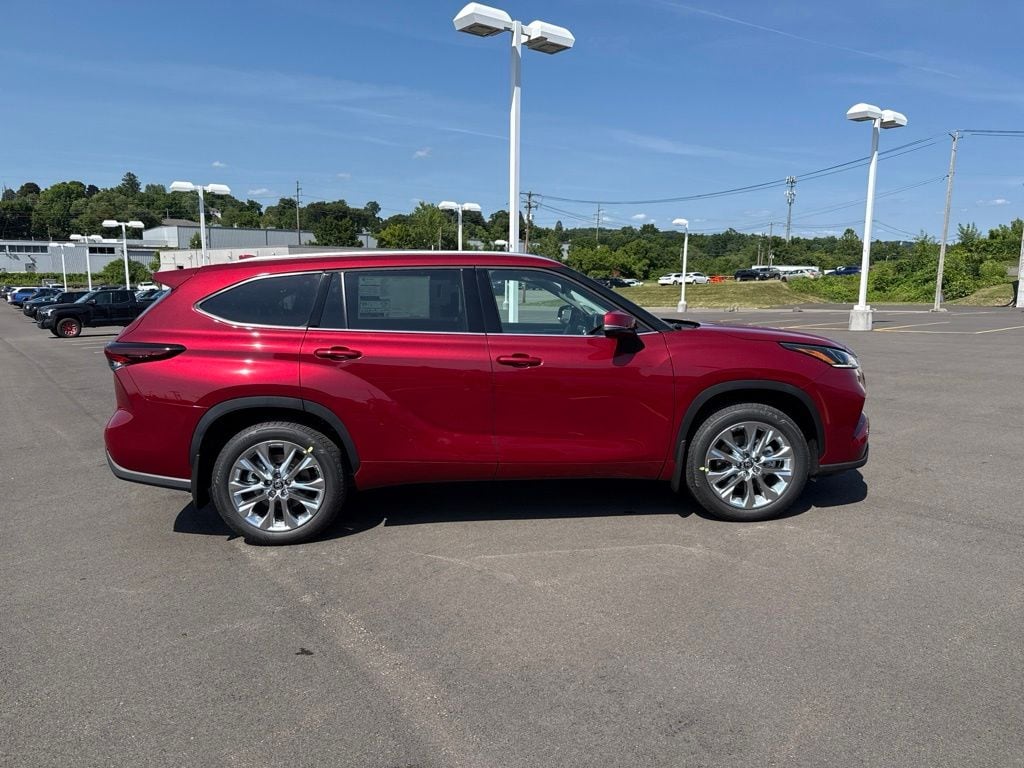 New 2026 Toyota Highlander Limited SUV