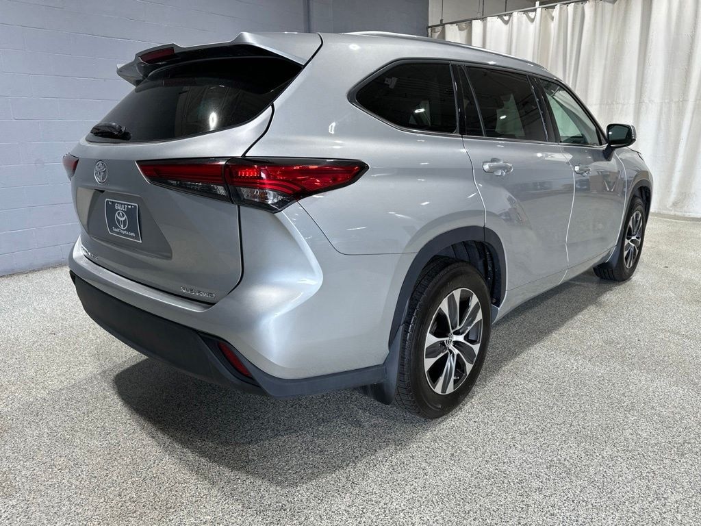 Used 2021 Toyota Highlander XLE SUV