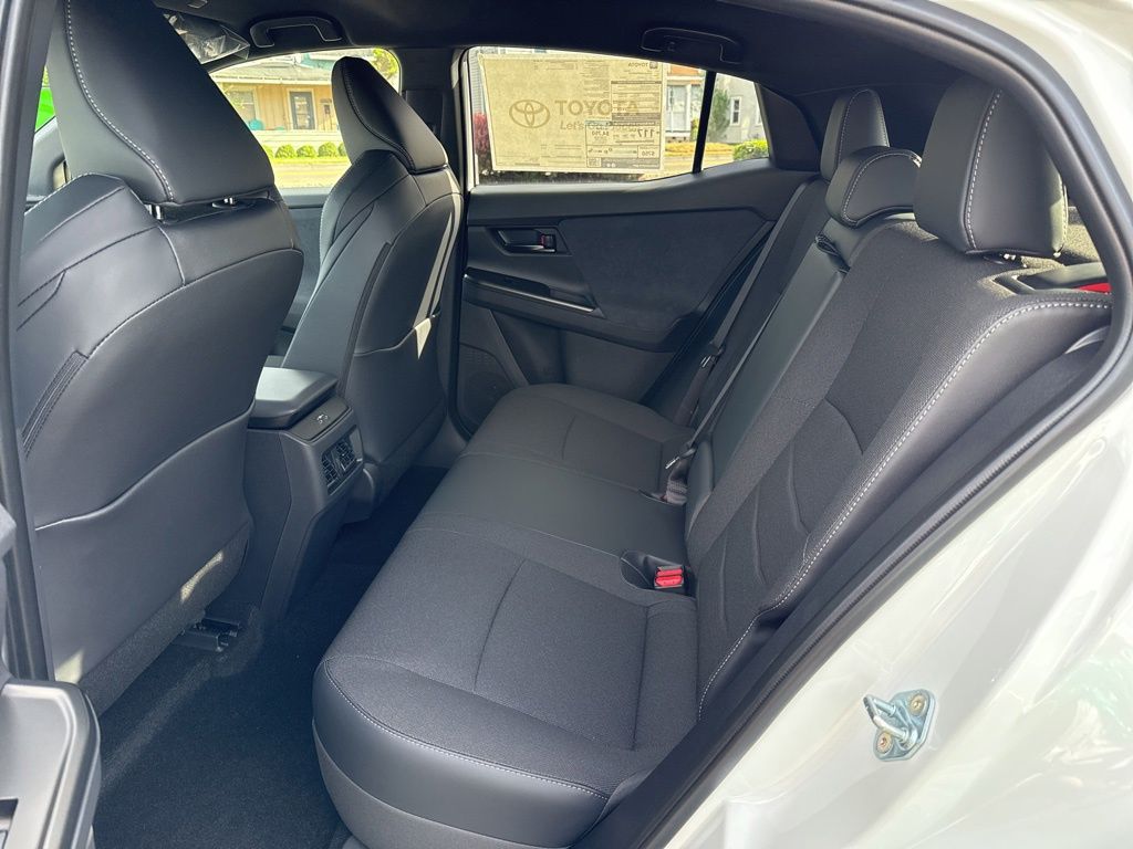 2026 Toyota C-HR SE - Photo 5