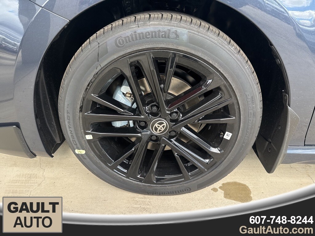 New 2026 Toyota Camry SE Sedan