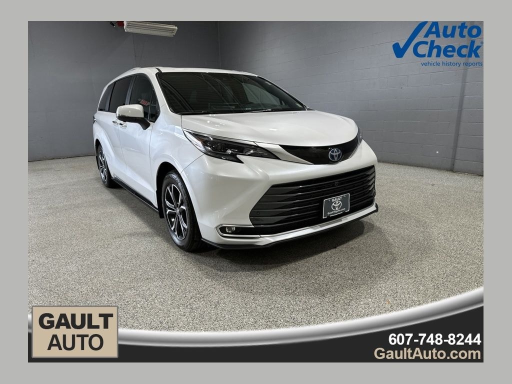 Used 2025 Toyota Sienna Platinum Minivan/Van