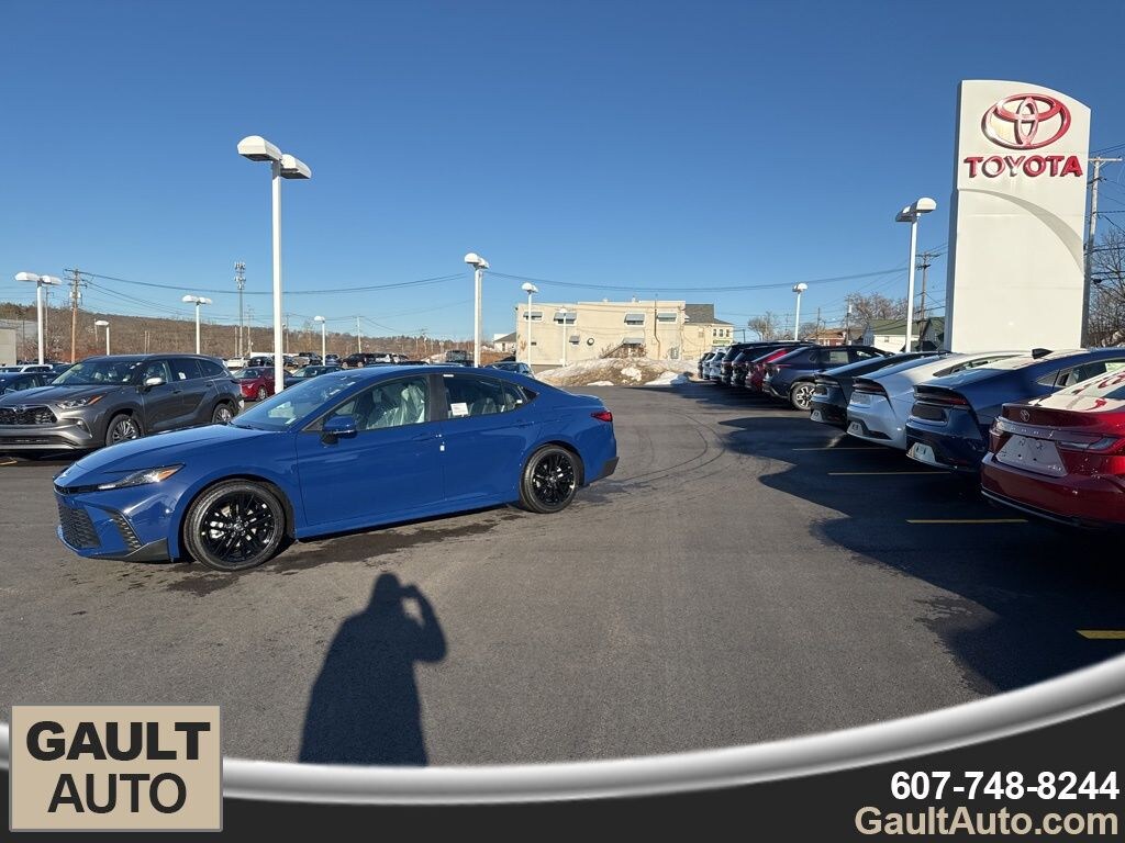 New 2026 Toyota Camry SE Sedan