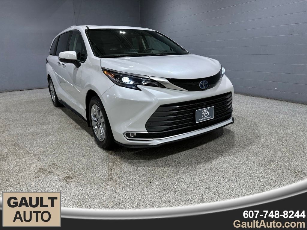 Used 2024 Toyota Sienna Platinum Minivan/Van