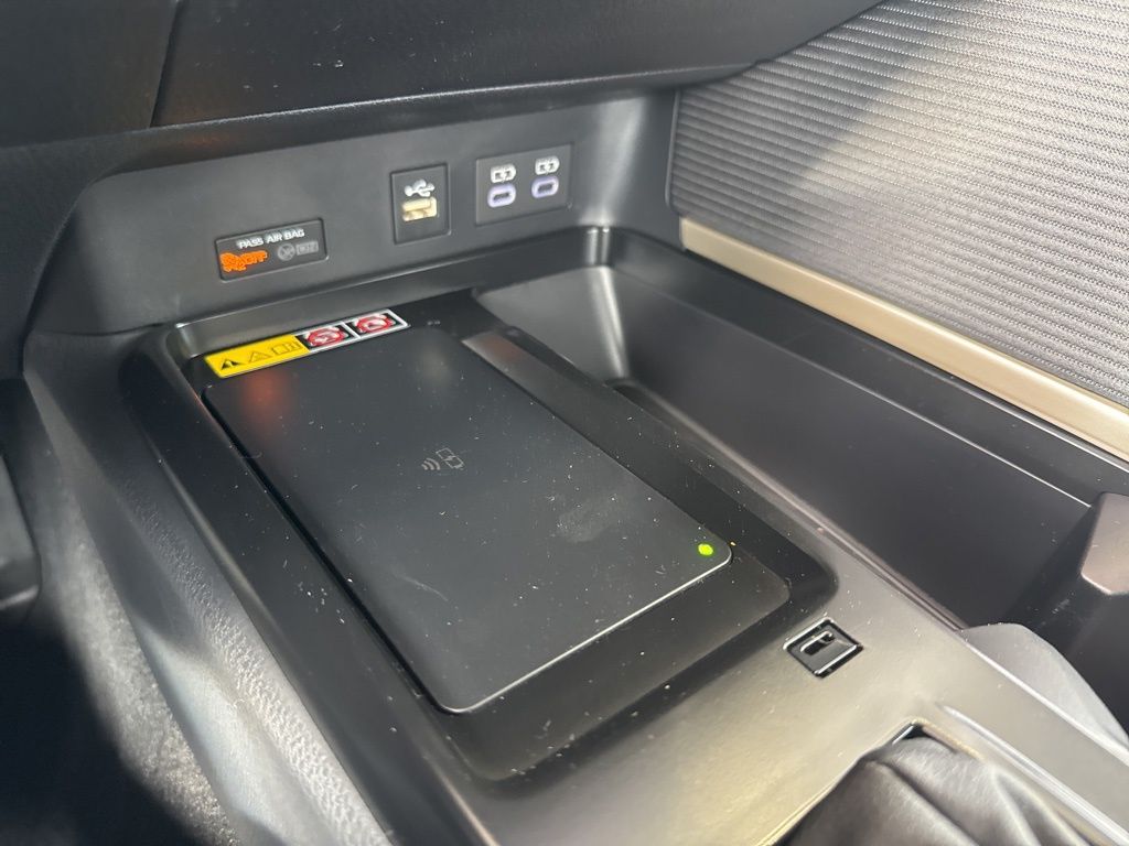2026 Toyota Camry SE - Photo 13