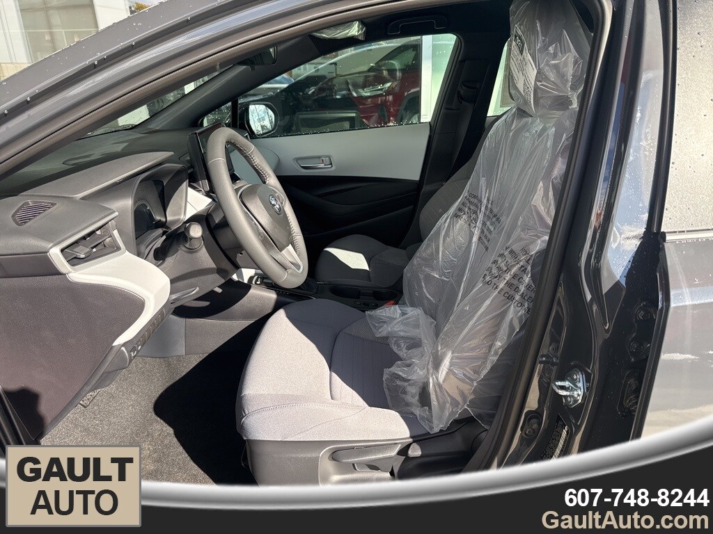 2026 Toyota Corolla SE photo 4