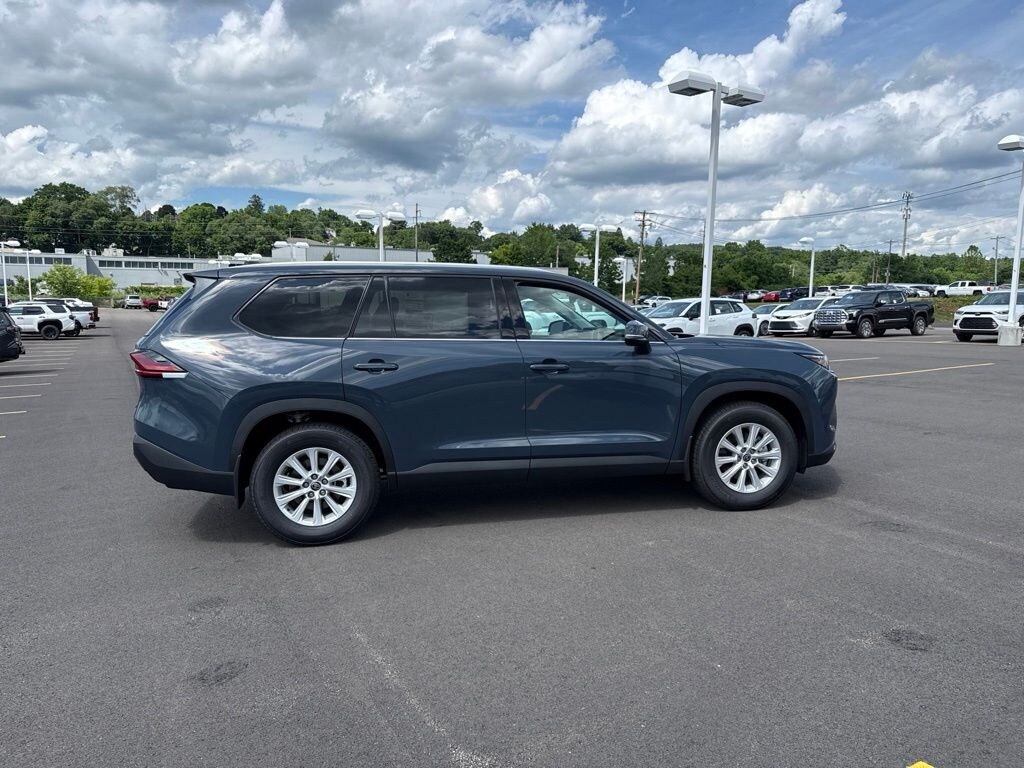 New 2026 Toyota Grand Highlander XLE SUV